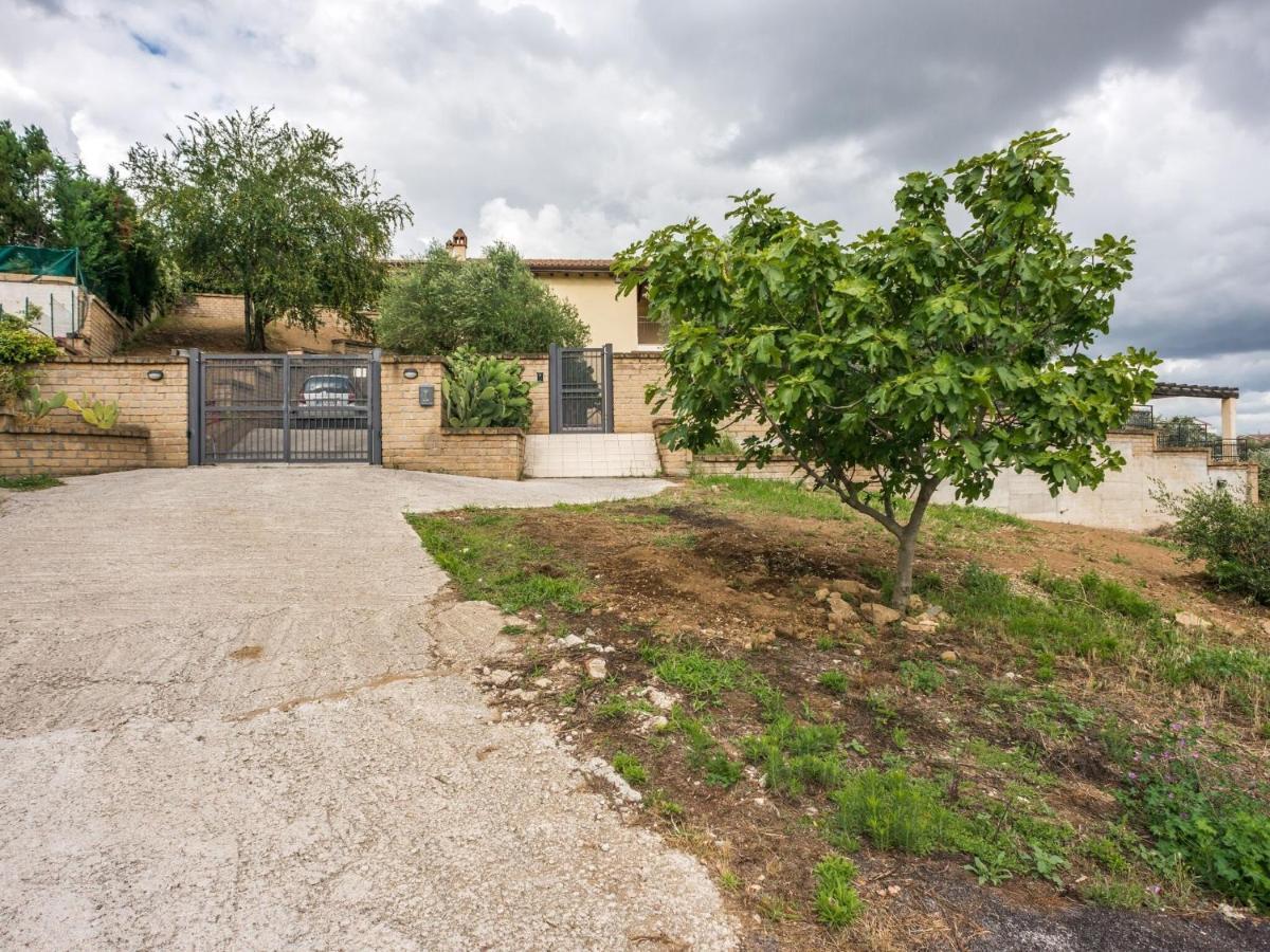 Belvilla By Oyo Guest House Belvedere Cappuccini di Riano Exterior foto